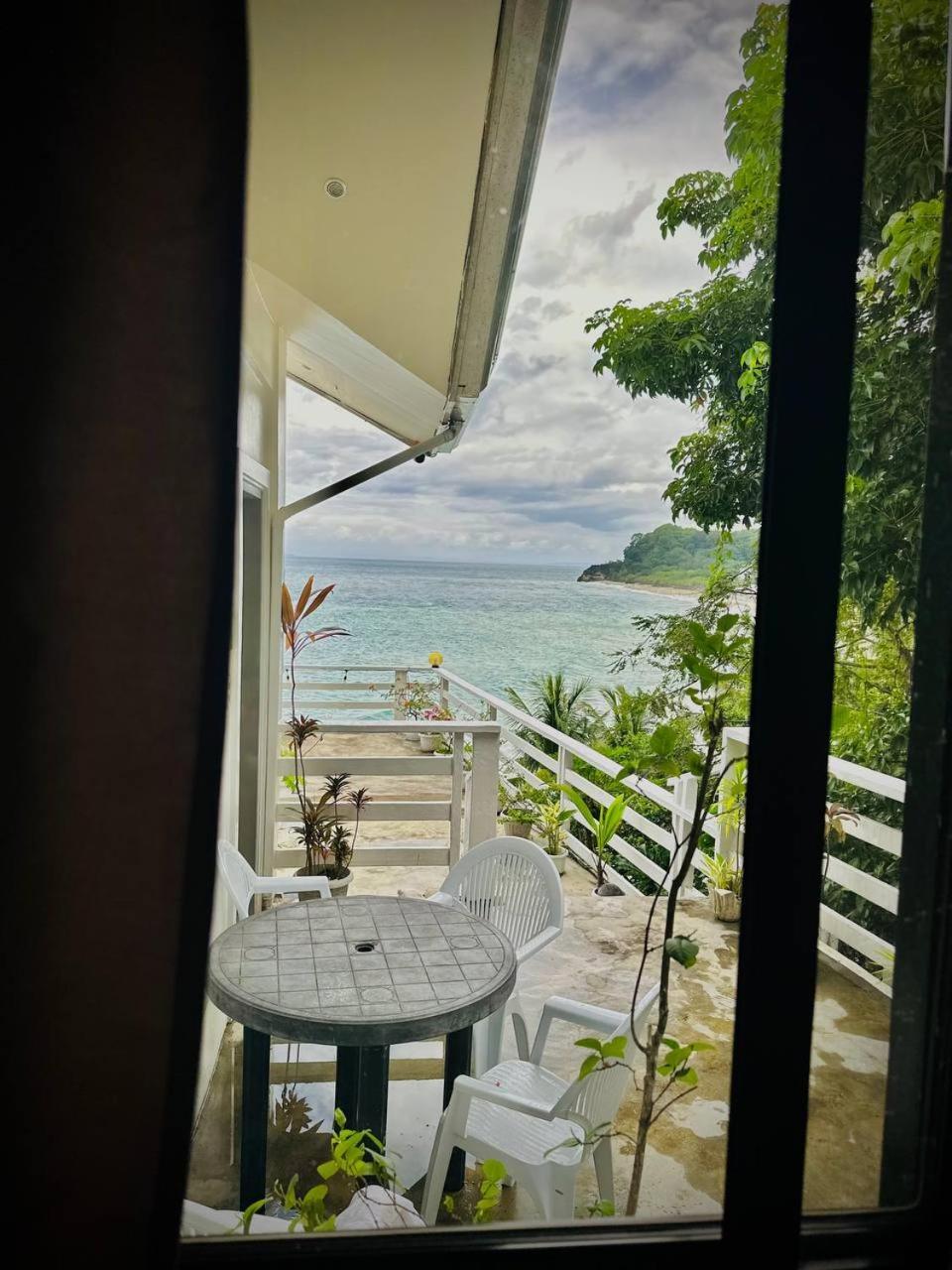 Playa Blanca Beach Resort (Adults Only) Puerto Galera Eksteriør bilde