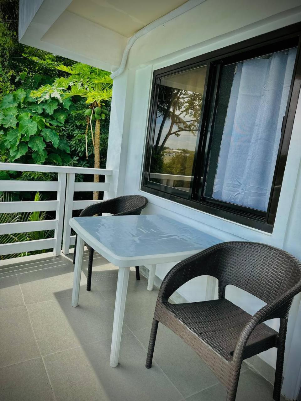 Playa Blanca Beach Resort (Adults Only) Puerto Galera Eksteriør bilde