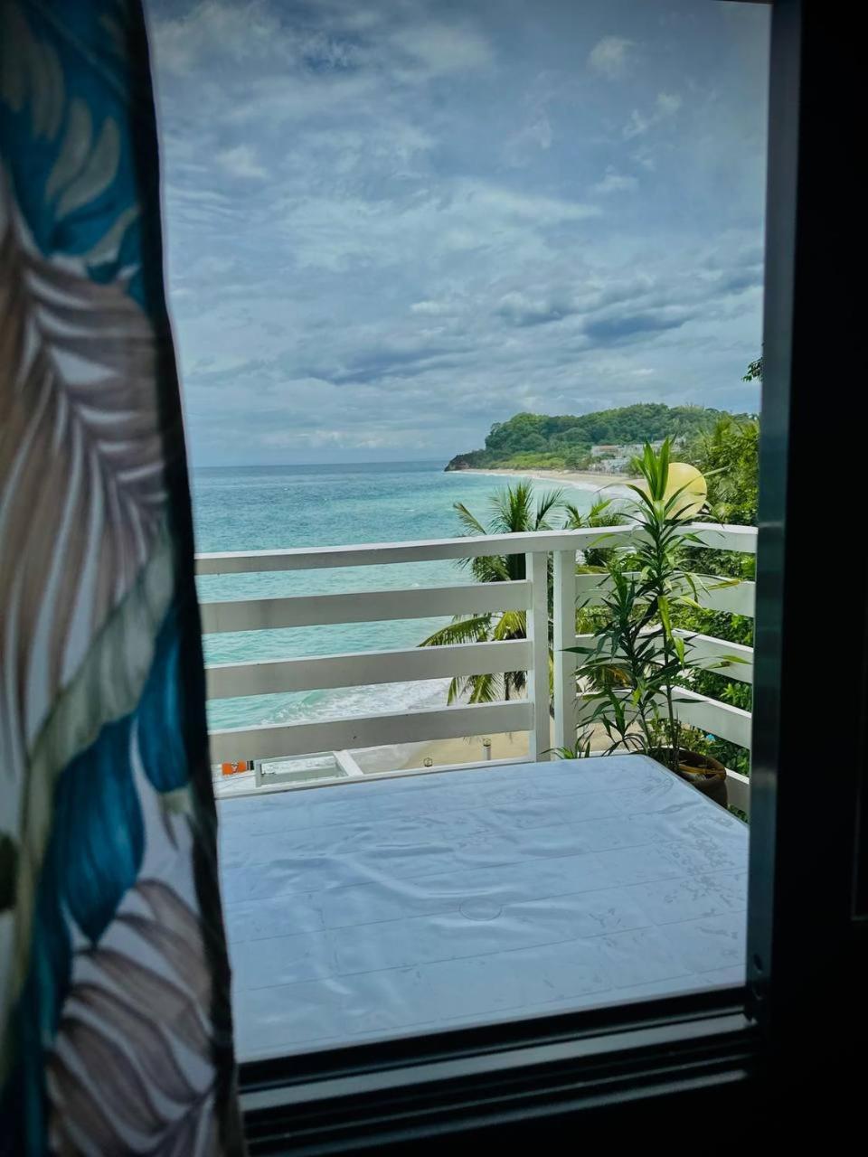 Playa Blanca Beach Resort (Adults Only) Puerto Galera Eksteriør bilde